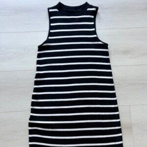 Old Navy sleeveless knit midi dress